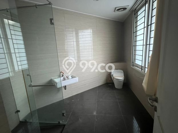 Rumah Mewah Dijual LT 492m2 di Menteng, Jakarta Pusat Rumah Mewah Dijual LT 492m2 di Menteng, Jakarta Pusat