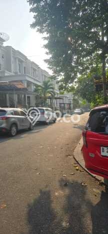 Rumah Mewah Dijual LT 210m2 di Kelapa Gading, Jakarta Utara Rumah Mewah Dijual LT 210m2 di Kelapa Gading, Jakarta Utara