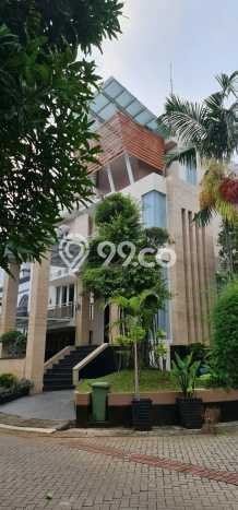 Ready to Use! Premium House LT 252m2 Desain Elegan di Pantai Indah Kapuk Ready to Use! Premium House LT 252m2 Desain Elegan di Pantai Indah Kapuk