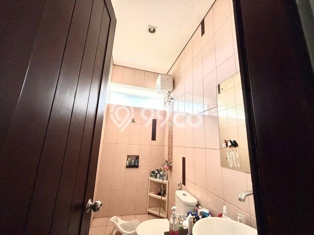 Rumah Elit LB 250m2 Siap Pakai Desain Elegan di Sektor 9-Bintaro, Tangerang Selatan Rumah Elit LB 250m2 Siap Pakai Desain Elegan di Sektor 9-Bintaro, Tangerang Selatan