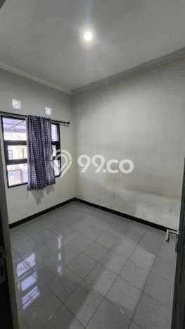 For Sale Hunian Rumah Terawat 3 KT di Sariwangi, Bandung For Sale Hunian Rumah Terawat 3 KT di Sariwangi, Bandung