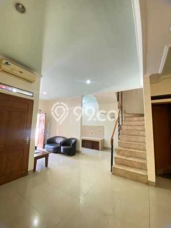 Disewakan! Rumah 5 Kamar Tidur &
4 Kamar Mandi di Buah Batu, Bandung Disewakan! Rumah 5 Kamar Tidur &
4 Kamar Mandi di Buah Batu, Bandung