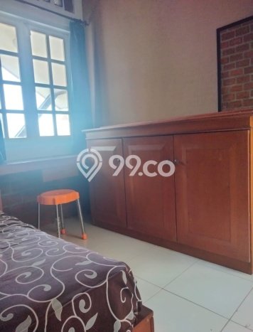 Rumah Kost untuk Dijual di Bojongsoang dengan 8 KT, 4 KM, Luas 172m2 Rumah Kost untuk Dijual di Bojongsoang dengan 8 KT, 4 KM, Luas 172m2