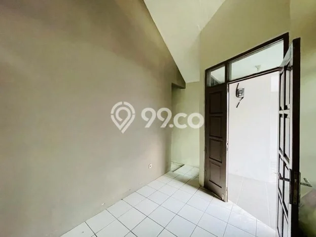 Rumah sewa siap huni 4 KT di Buah Batu, Bandung Rumah sewa siap huni 4 KT di Buah Batu, Bandung