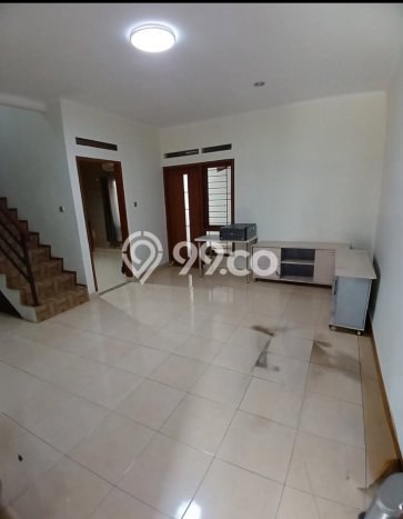 JUAL CEPAT! Rumah Siap Huni Area Strategis Antapani, LT 105m2m² Bangunan 120m2m² JUAL CEPAT! Rumah Siap Huni Area Strategis Antapani, LT 105m2m² Bangunan 120m2m²
