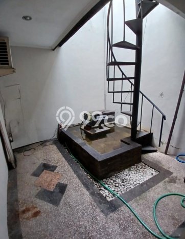 JUAL CEPAT! Rumah Siap Huni Area Strategis Antapani, LT 105m2m² Bangunan 120m2m² JUAL CEPAT! Rumah Siap Huni Area Strategis Antapani, LT 105m2m² Bangunan 120m2m²