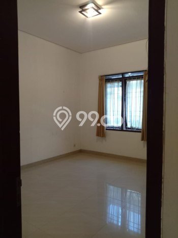 Rumah sewa siap pakai 5 KT di Setiabudi, Bandung Rumah sewa siap pakai 5 KT di Setiabudi, Bandung