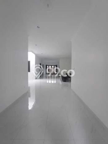 Disewakan Cepat Rumah Kondisi Baik di Area Arcamanik, Bandung Disewakan Cepat Rumah Kondisi Baik di Area Arcamanik, Bandung