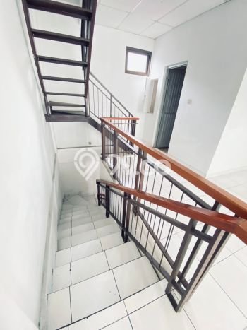 Ruko Disewakan di Kawasan Ramai Bojongloa Kidul, Bandung Ruko Disewakan di Kawasan Ramai Bojongloa Kidul, Bandung