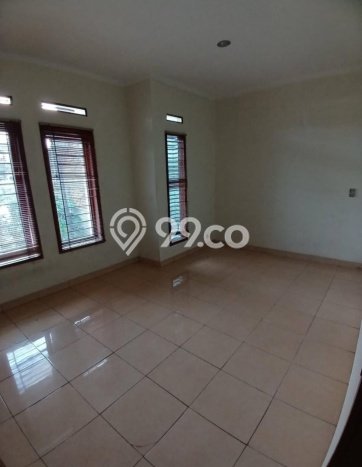 JUAL CEPAT! Rumah Siap Huni Area Strategis Antapani, LT 105m2m² Bangunan 120m2m² JUAL CEPAT! Rumah Siap Huni Area Strategis Antapani, LT 105m2m² Bangunan 120m2m²