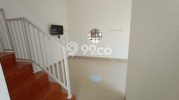 PENAWARAN TERBAIK! Rumah Strategis area Cisarua, Luas 60m² Bangunan 102m² PENAWARAN TERBAIK! Rumah Strategis area Cisarua, Luas 60m² Bangunan 102m²