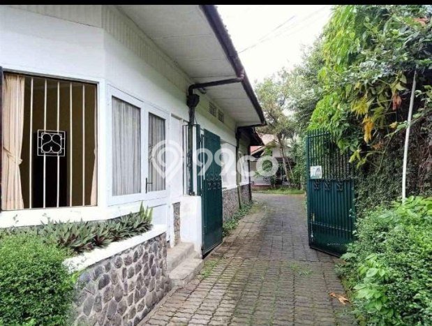 Ready to Use! Luxury House LT 1100m2 Desain Elegan di Riau Ready to Use! Luxury House LT 1100m2 Desain Elegan di Riau