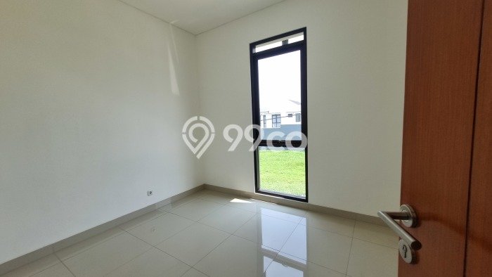 NEW LISTING! Rumah Premium di Batununggal, LT 134m² Bangunan 136m² NEW LISTING! Rumah Premium di Batununggal, LT 134m² Bangunan 136m²
