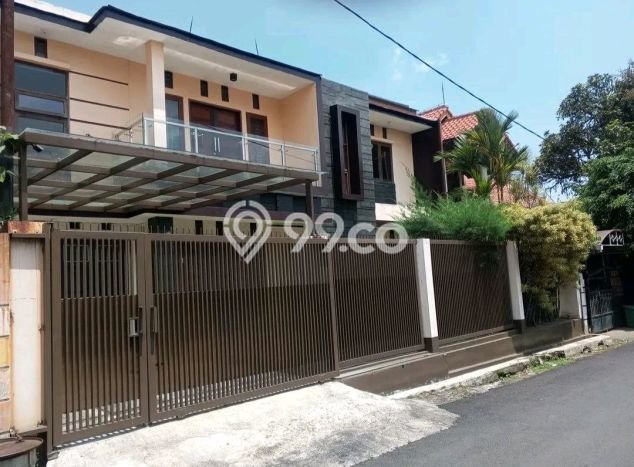 Rumah Elit LB 320m2 Siap Pakai Desain Elegan di Pasteur, Bandung Rumah Elit LB 320m2 Siap Pakai Desain Elegan di Pasteur, Bandung