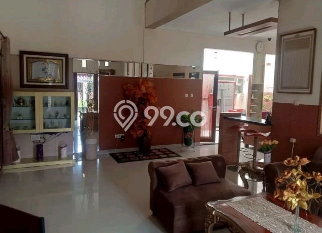 Rumah Elit LB 320m2 Siap Pakai Desain Elegan di Pasteur, Bandung Rumah Elit LB 320m2 Siap Pakai Desain Elegan di Pasteur, Bandung