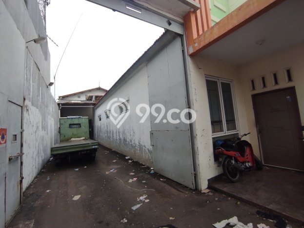 Gudang di Kejaksan, Luas 500m², Posisi Jalan Utama Gudang di Kejaksan, Luas 500m², Posisi Jalan Utama