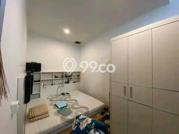 Siap Huni Hunian Elit 4 Kamar di Lemahwungkuk Dekat ke Mana Saja Siap Huni Hunian Elit 4 Kamar di Lemahwungkuk Dekat ke Mana Saja