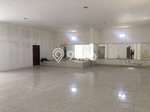 Ruko Dijual di Gianyar LT 300m2, LB 480m2 untuk Investasi Ruko Dijual di Gianyar LT 300m2, LB 480m2 untuk Investasi