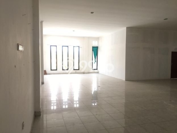Ruko Dijual di Gianyar LT 300m2, LB 480m2 untuk Investasi Ruko Dijual di Gianyar LT 300m2, LB 480m2 untuk Investasi