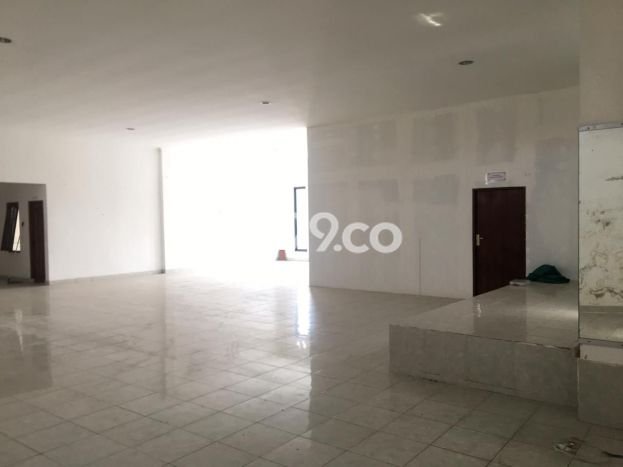 Ruko Dijual di Gianyar LT 300m2, LB 480m2 untuk Investasi Ruko Dijual di Gianyar LT 300m2, LB 480m2 untuk Investasi