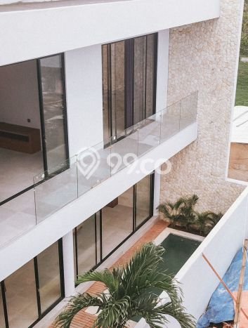 For Sale! Luxury House LT 102m2 Desain Elegan di Munggu For Sale! Luxury House LT 102m2 Desain Elegan di Munggu