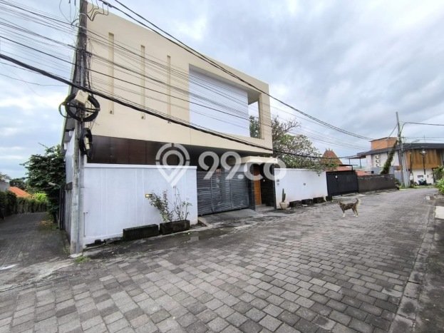 AREA PREMIUM! Vila Kawasan , Luas 385m2m², Dekat pusat umum AREA PREMIUM! Vila Kawasan , Luas 385m2m², Dekat pusat umum