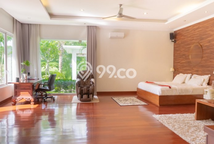 DIJUAL! Vila Kawasan , Area 1200m2m², Posisi Strategis DIJUAL! Vila Kawasan , Area 1200m2m², Posisi Strategis