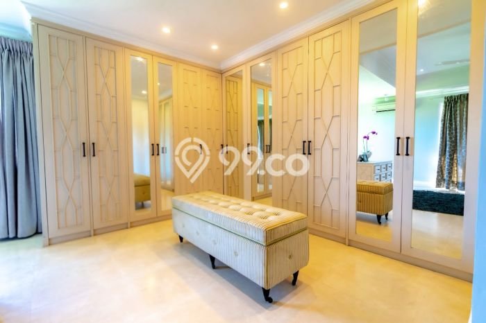 HARGA TERBAIK! Vila di , Area 607m2m², Lokasi Strategis HARGA TERBAIK! Vila di , Area 607m2m², Lokasi Strategis