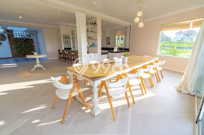 HARGA TERBAIK! Vila di , Area 607m2m², Lokasi Strategis HARGA TERBAIK! Vila di , Area 607m2m², Lokasi Strategis
