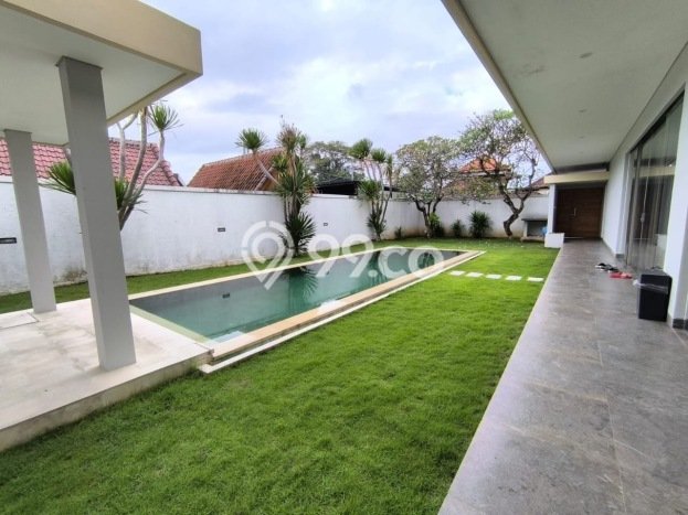 AREA PREMIUM! Vila Kawasan , Luas 385m2m², Dekat pusat umum AREA PREMIUM! Vila Kawasan , Luas 385m2m², Dekat pusat umum