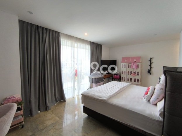 AREA PREMIUM! Vila Kawasan , Luas 385m2m², Dekat pusat umum AREA PREMIUM! Vila Kawasan , Luas 385m2m², Dekat pusat umum