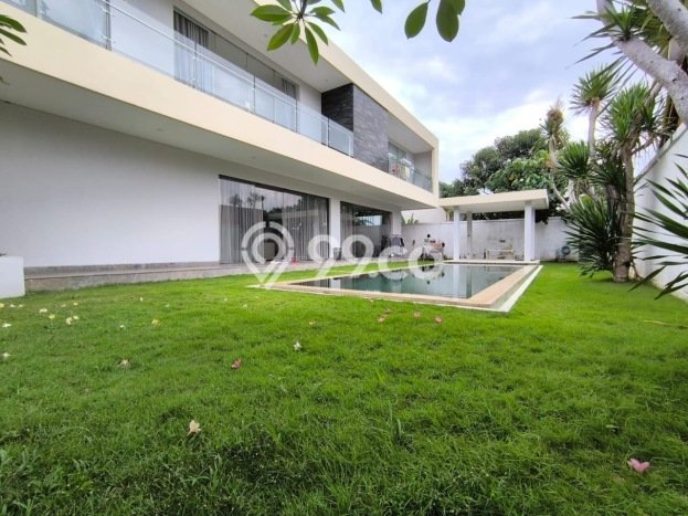 AREA PREMIUM! Vila Kawasan , Luas 385m2m², Dekat pusat umum AREA PREMIUM! Vila Kawasan , Luas 385m2m², Dekat pusat umum