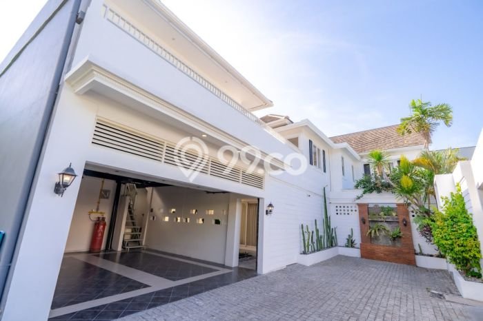 HARGA TERBAIK! Vila di , Area 607m2m², Lokasi Strategis HARGA TERBAIK! Vila di , Area 607m2m², Lokasi Strategis
