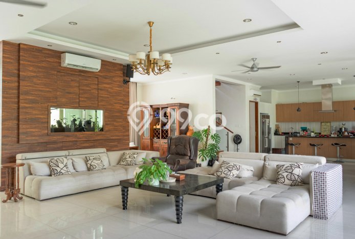 DIJUAL! Vila Kawasan , Area 1200m2m², Posisi Strategis DIJUAL! Vila Kawasan , Area 1200m2m², Posisi Strategis