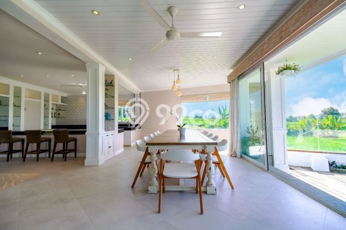 HARGA TERBAIK! Vila di , Area 607m2m², Lokasi Strategis HARGA TERBAIK! Vila di , Area 607m2m², Lokasi Strategis