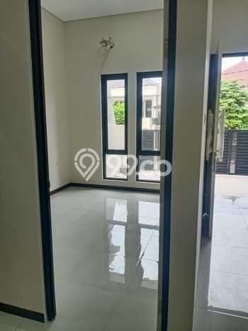 Jual Rumah Favorit Siap Huni LB 160m2 di Mulyorejo, Surabaya Jual Rumah Favorit Siap Huni LB 160m2 di Mulyorejo, Surabaya
