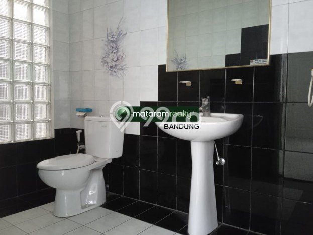 Rumah Disewakan Bandung LT 340m2 LB 240m2 Kawasan Setra Sari Rumah Disewakan Bandung LT 340m2 LB 240m2 Kawasan Setra Sari