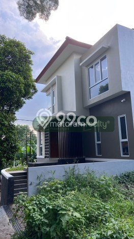 Hunian Mewah LB 235m2 Siap Pakai Desain Elegan di Cigadung, Bandung Hunian Mewah LB 235m2 Siap Pakai Desain Elegan di Cigadung, Bandung