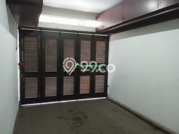 Disewakan Rumah Harga Terjangkau di Geger Kalong Bandung dengan 2 KT Disewakan Rumah Harga Terjangkau di Geger Kalong Bandung dengan 2 KT