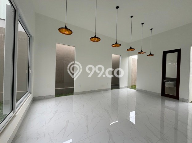 Dijual Rumah Luas Elegan Dengan View Cantik di Setiabudi, Bandung Dijual Rumah Luas Elegan Dengan View Cantik di Setiabudi, Bandung