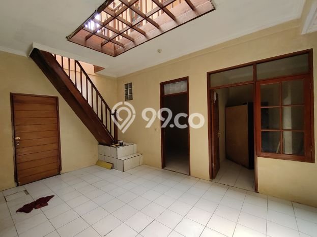 Disewakan! Rumah 8 Kamar Tidur &
4 Kamar Mandi di Cikutra, Bandung Disewakan! Rumah 8 Kamar Tidur &
4 Kamar Mandi di Cikutra, Bandung