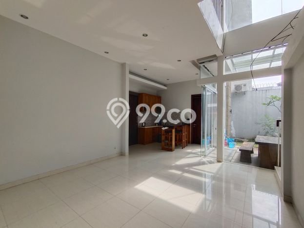 Rumah Mewah Dijual LT 179m2 di Setra Duta, Bandung Rumah Mewah Dijual LT 179m2 di Setra Duta, Bandung