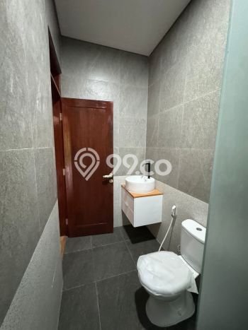 Hunian Mewah LB 259m2 Siap Huni Desain Elegan di Dago, Bandung Hunian Mewah LB 259m2 Siap Huni Desain Elegan di Dago, Bandung