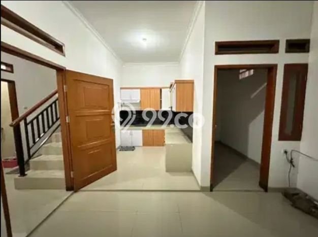 Disewakan! Rumah 5 Kamar Tidur &
4 Kamar Mandi di Turangga, Bandung Disewakan! Rumah 5 Kamar Tidur &
4 Kamar Mandi di Turangga, Bandung