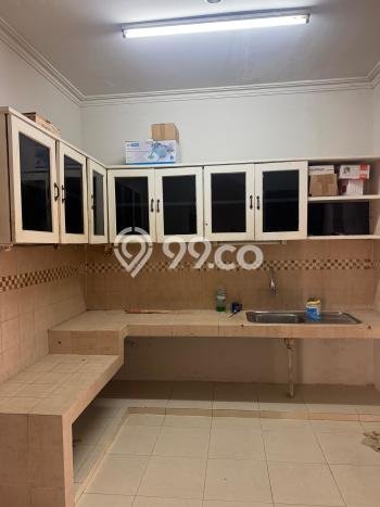 Rumah area , Akses ke Stasiun, 5 KT, LT 240m2m² Bangunan 190m2m² Rumah area , Akses ke Stasiun, 5 KT, LT 240m2m² Bangunan 190m2m²