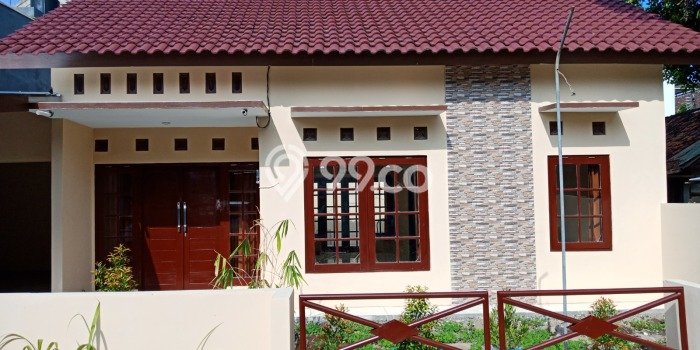 Rumah Cantik Siap Pakai Di Depok Luas 200m2 Lokasi Strategis Rumah Cantik Siap Pakai Di Depok Luas 200m2 Lokasi Strategis