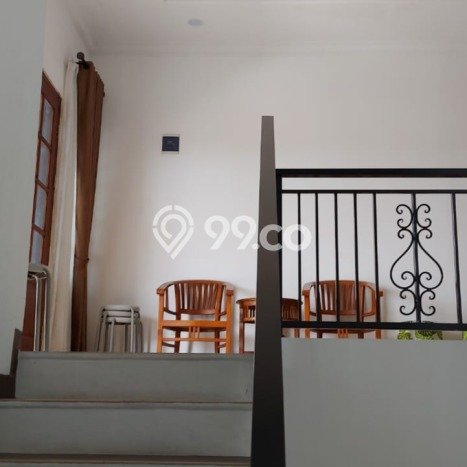 Rumah Mewah LB 380m2 Siap Pakai Desain Elegan di Margonda, Depok Rumah Mewah LB 380m2 Siap Pakai Desain Elegan di Margonda, Depok