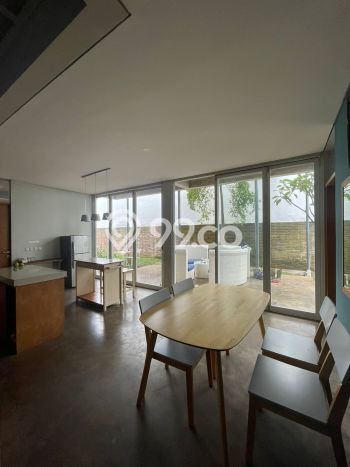 Rumah Elit Modern Siap Huni di Sariwangi Bandung Rumah Elit Modern Siap Huni di Sariwangi Bandung