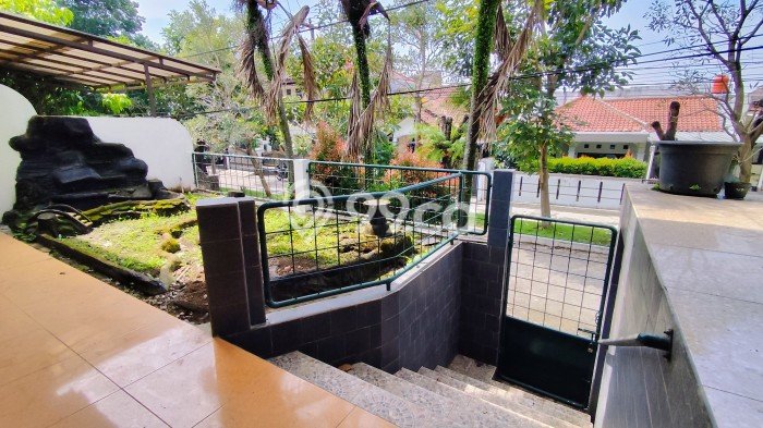 Dijual Cepat Rumah Favorit Siap Huni LB 200m2 di Arcamanik, Bandung Dijual Cepat Rumah Favorit Siap Huni LB 200m2 di Arcamanik, Bandung