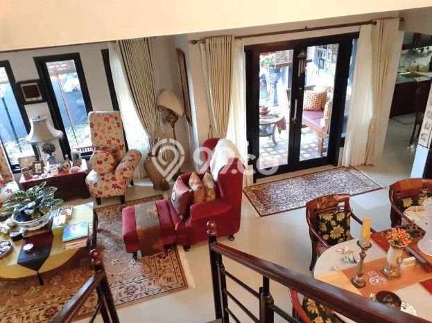 Hunian Mewah LB 203m2 Siap Huni Desain Elegan di Geger Kalong, Bandung Hunian Mewah LB 203m2 Siap Huni Desain Elegan di Geger Kalong, Bandung